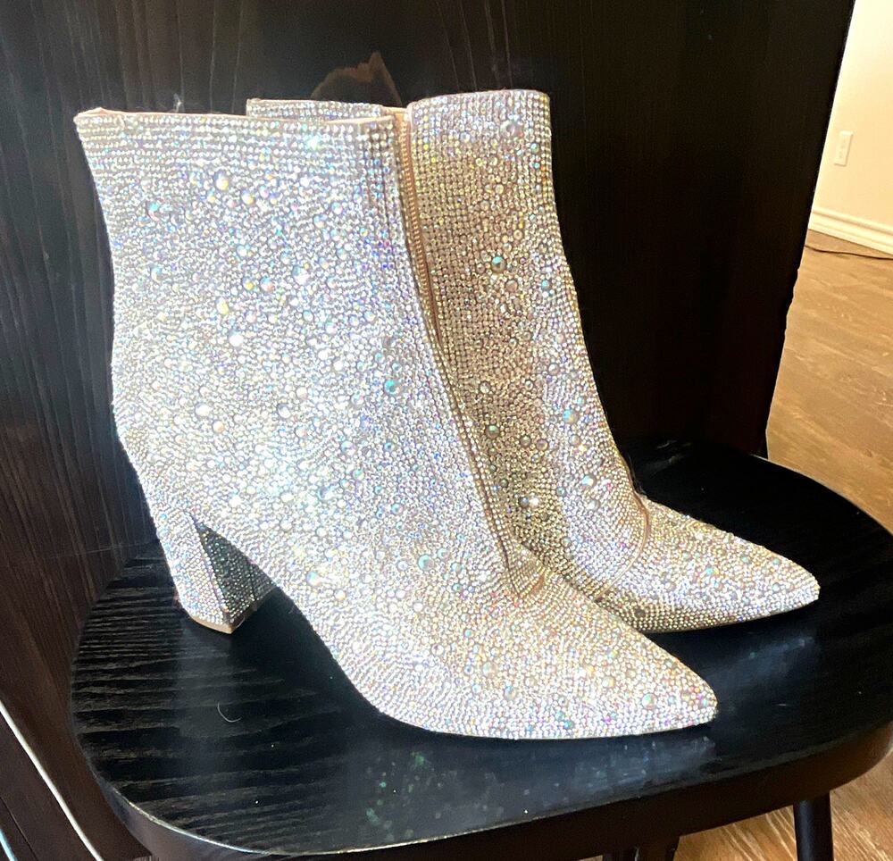 Betsey Johnson SB-CADY Silver Rhinestone Glitter Pointed Toe Side Zip Bootie 7